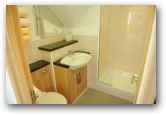Bathroom  &raquo; Click to zoom ->