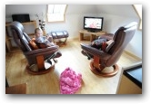 Living Area  &raquo; Click to zoom ->