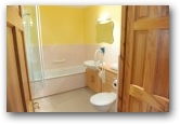 Bathroom  &raquo; Click to zoom ->